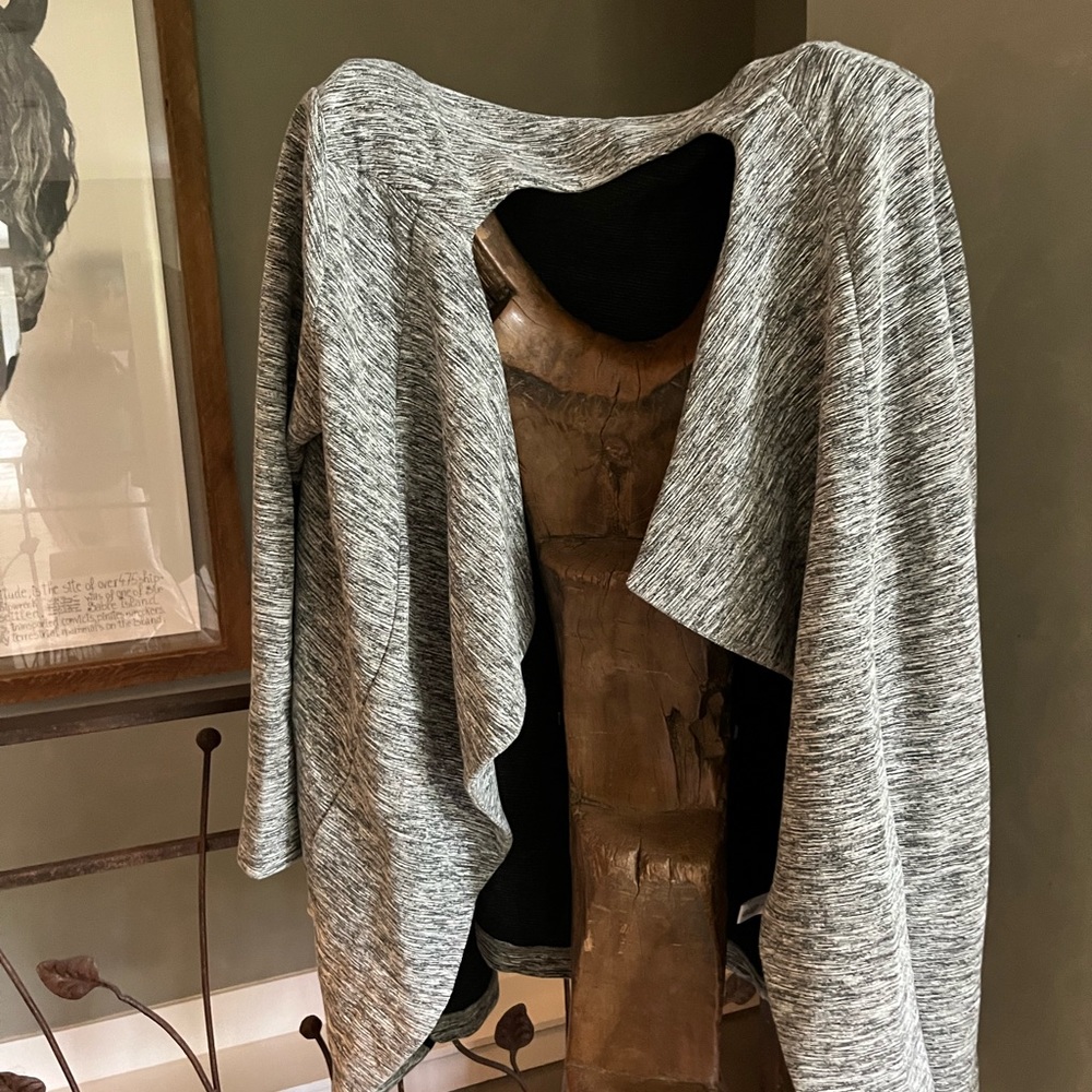 Beautiful dressy Coat/cape blazer
